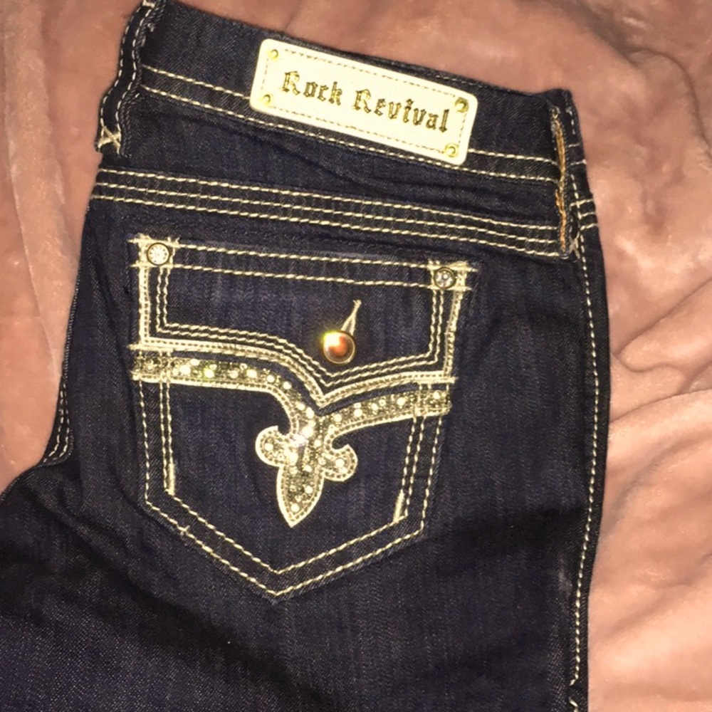 - Rock Revival Bermuda shorts